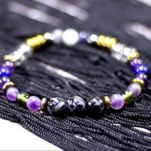 SOLD Psychic Bomb strechy bracelet